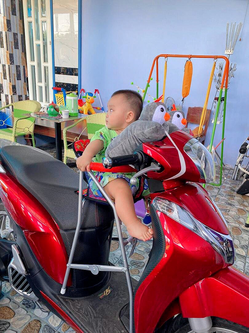 Ghế ngồi xe sh mode cho bé , ghế ga xếp sắt sơn tĩnh điện gấp gọn được