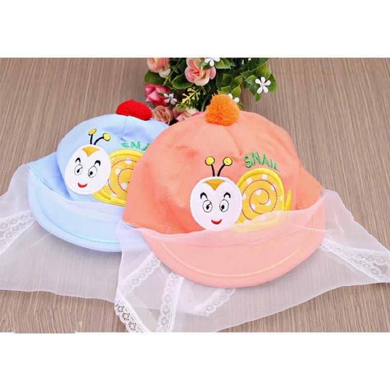 Mũ đội kèm khăn voan chống nắng và khói bụi cho bé dưới 6 tháng tuổi