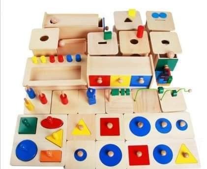 Set 20 món giáo cụ Montessori cho trẻ từ 0-3 tuổi (Bản quốc tế)