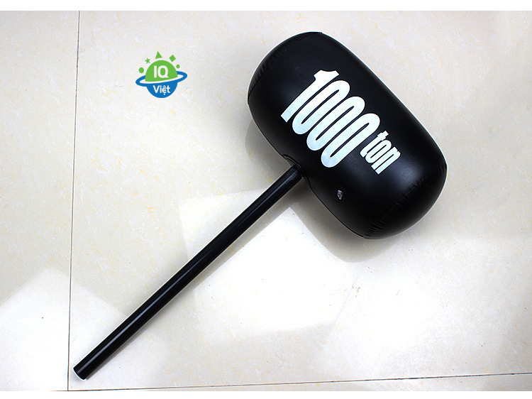 Đồ chơi bơm hơi, Búa hơi 1000 Tấn cầm tay kích thước lớn - IQ Việt Montessori, tha hồ vận động mà không gây trầy xước hay nguy hiểm bể bơi bãi biển