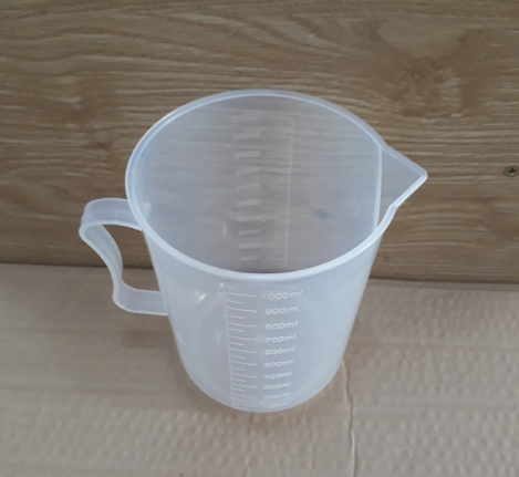 Ca đong nhựa có vạch chia 1lit