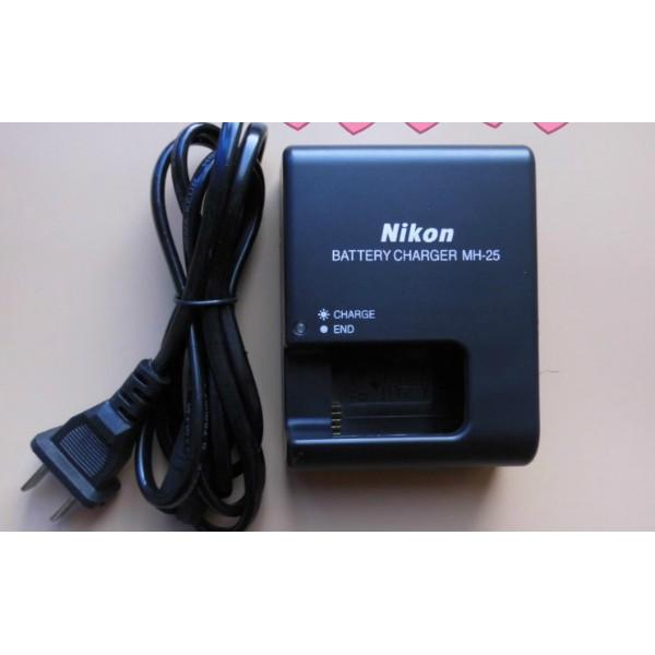 Sạc Nikon MH25 cho pin nikon EN  EL15 dùng cho D7100 , D800 , D810 , D750