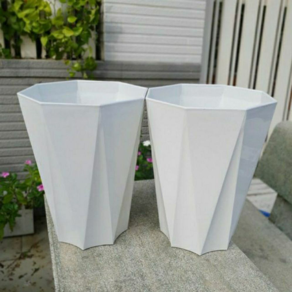combo 2 chậu nhựa 8 cạnh cao 30cm cực đẹp.