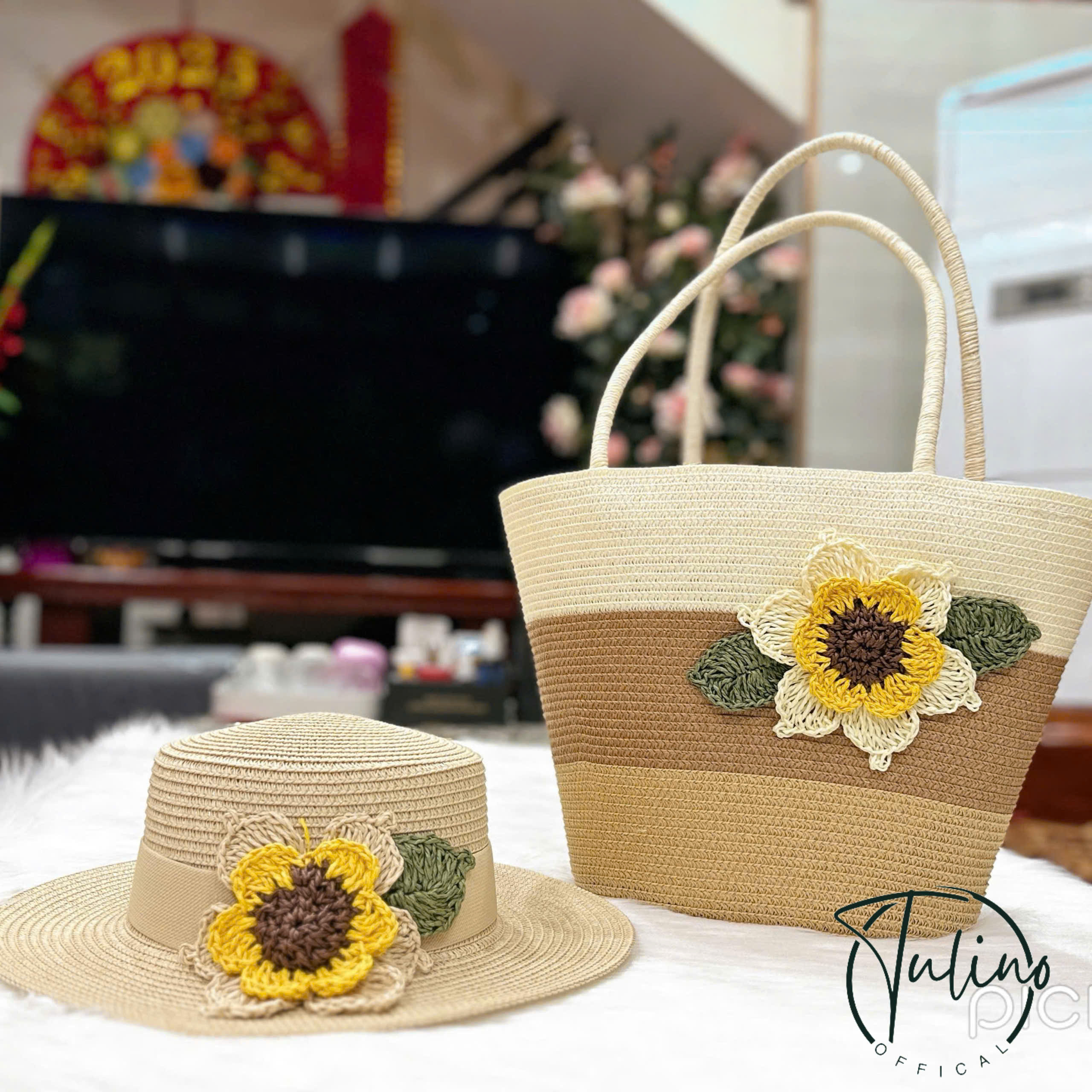 Combo of Straw Bag and Straw Hat with 2 Sunflowers – Set of Accessories for Beach, Travel, and Photography, Very Beautiful