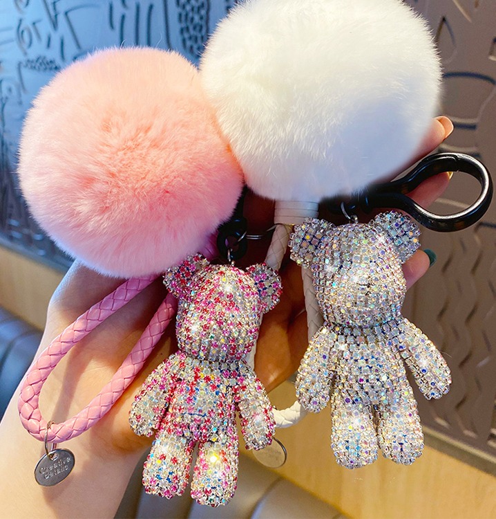 Móc khóa Bearbrick Gấu đính đá kèm bông thời thượng phụ kiện túi xách