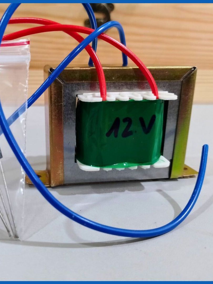 Biến áp nguồn 12v 9v cho role,quạt