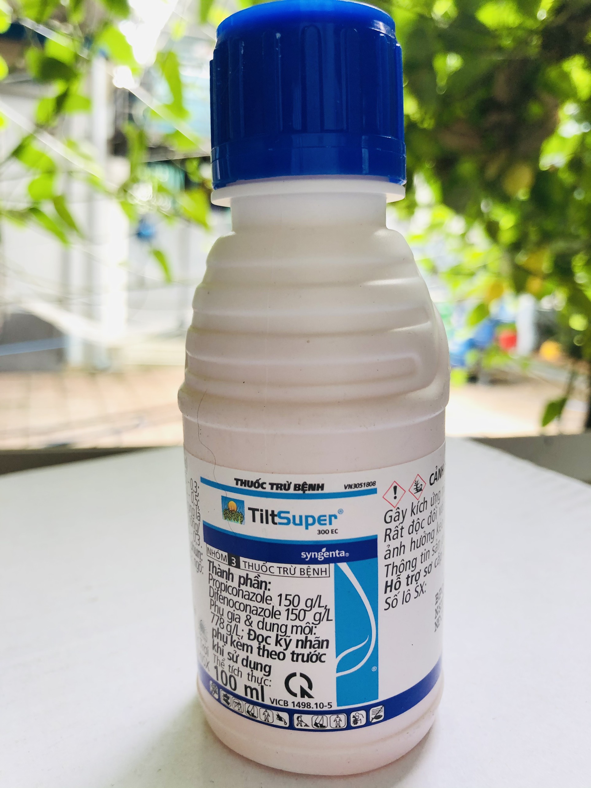Tilt super 300ec - trừ nấm bệnh phổ rộng, thấm sâu nhanh và lưu dẫn mạnh