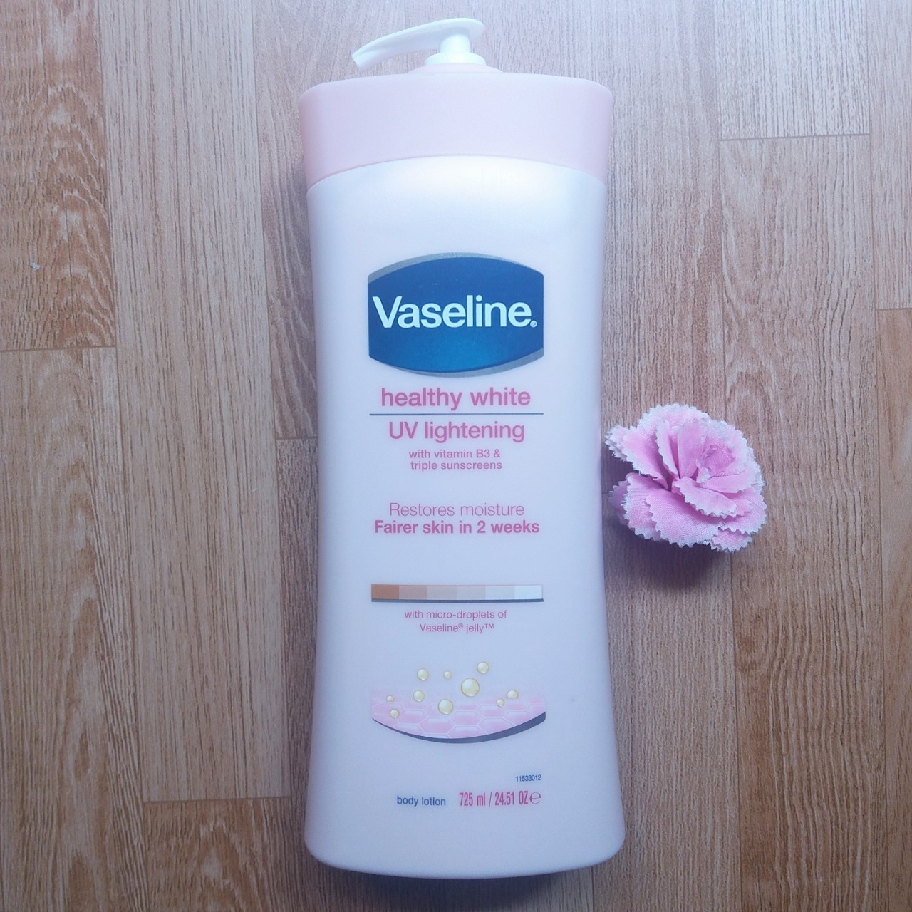 Dưỡng thể trắng da vaseline healthy white hồng 725ml