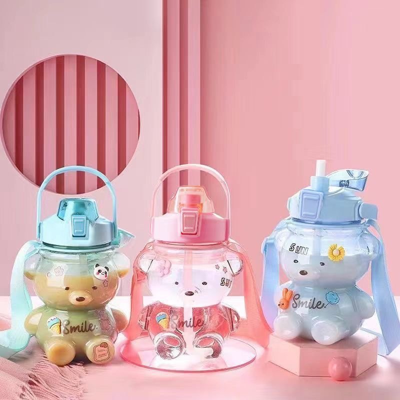 Bình Nước Hình Gấu Cute có ống hút, chịu nhiệt dung tích 500ml + tặng kèm sticker 2d và dây đeo