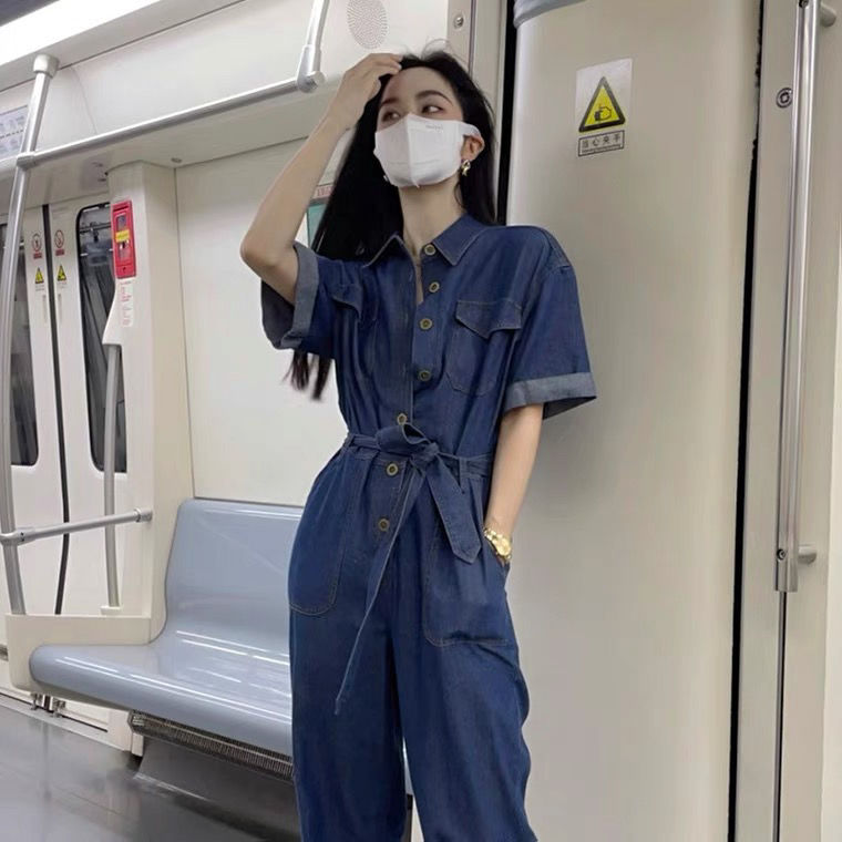 Bộ jumpsuit denim mỏng liền thân liền thân cổ điển mùa hè cho nữ2022năm mới trẻ hóa siêu mỏng