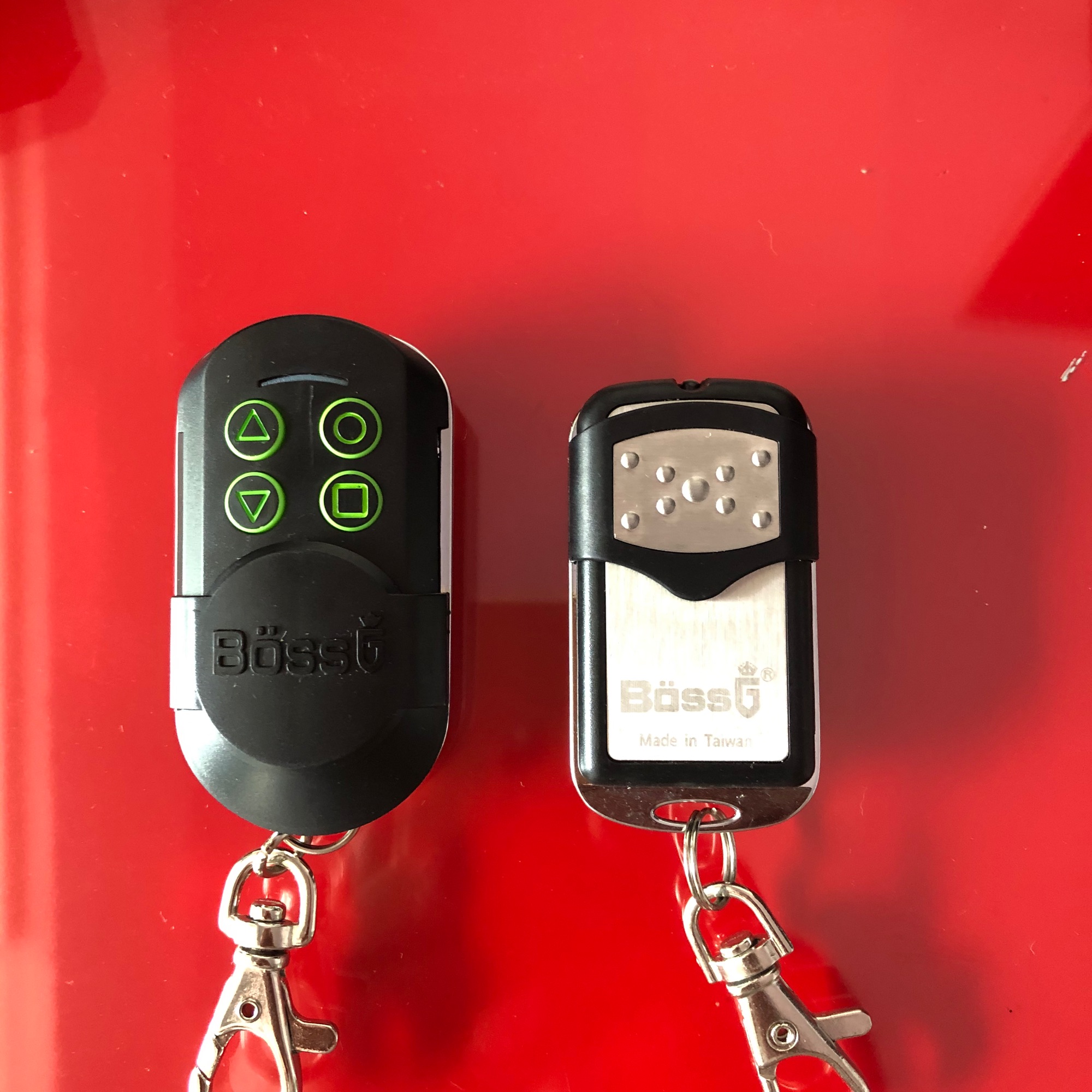 Tay khiển cửa cuốn bossdoor