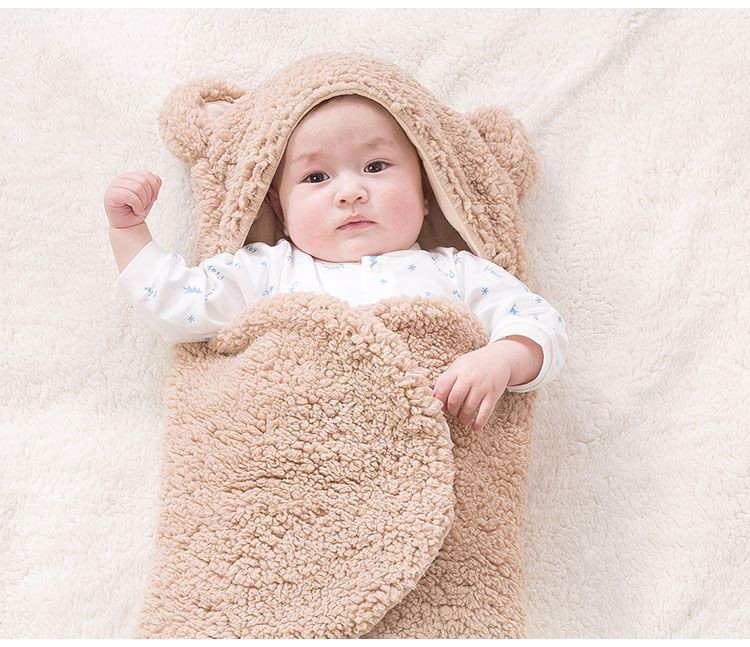 Chăn quấn ủ kén lông cừu hình thú cho bé yêu