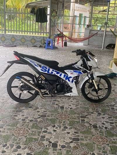 Tem Rời Satria mẫu zin 2021 màu trắng xanh đen