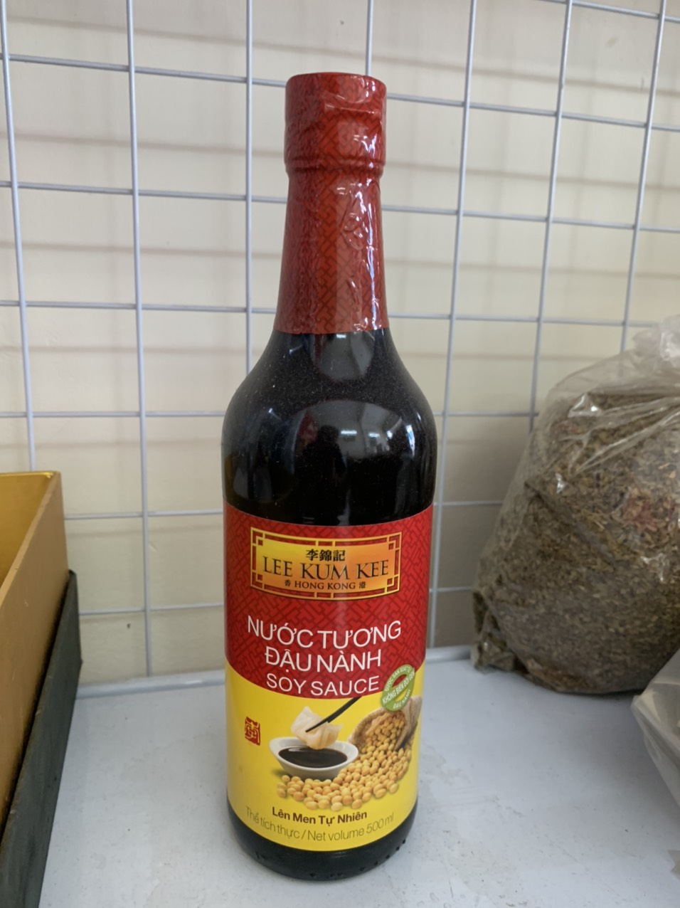 - nước tương đậu nành lkk 500ml