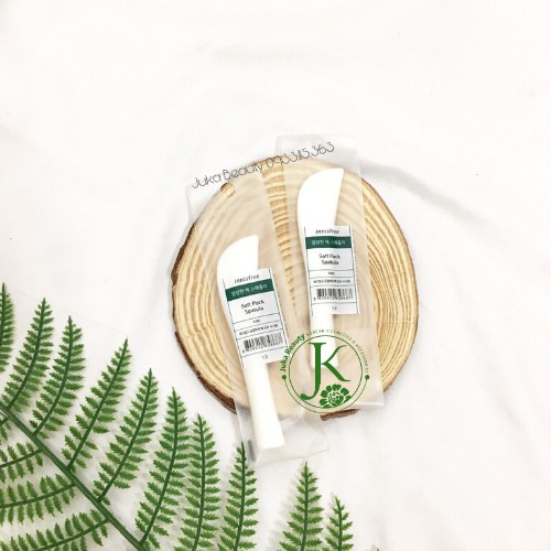 Thanh lấy mặt nạ Innisfree Beauty Tool Soft Pack Spatula -