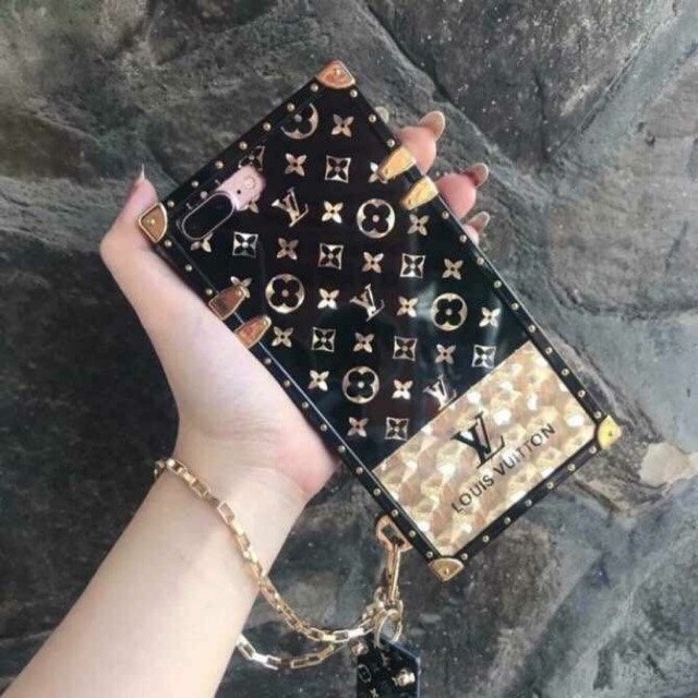 Ốp lv cao cấp cho iphone cực sang trọng tặng kèm dây đeo - ốp hộp sang chảnh