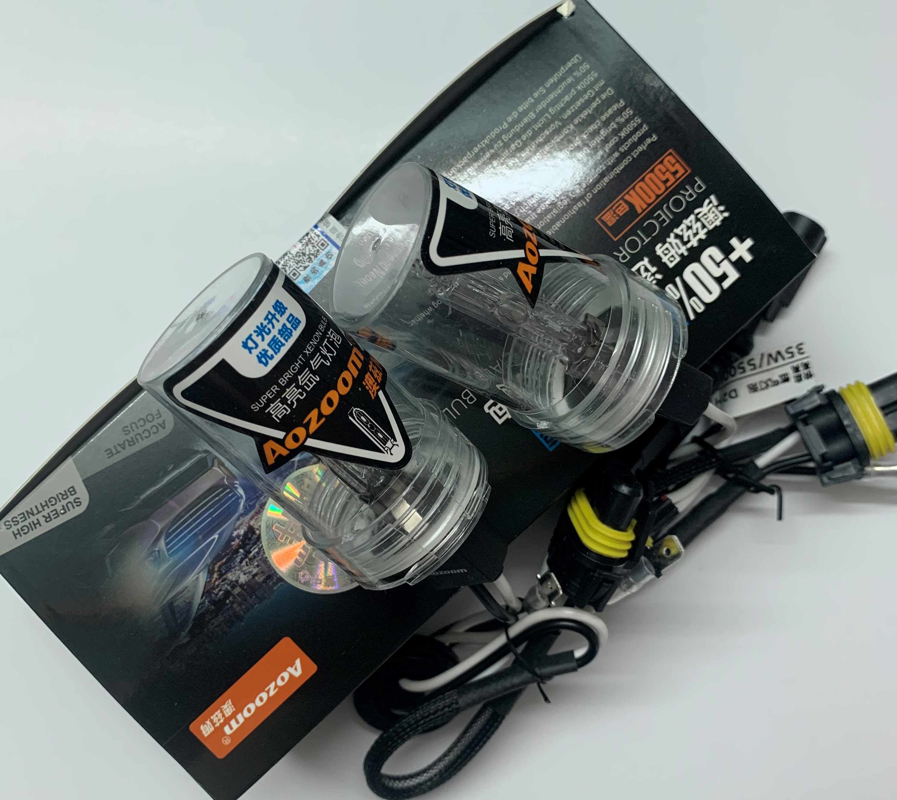 [HCM]cặp bóng xenon Aozoom 9006(HB4) 5500k ánh sáng trắng của Đức