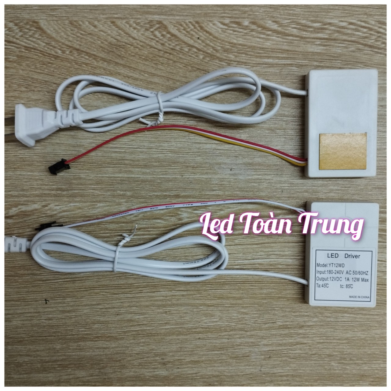 Công tắc cảm biến gương led liền nguồn điện 12V 1A