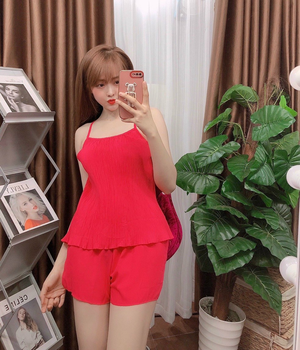 Đồ bộ đùi kate lụa 2 dây mặc nhà dập ly mát mẻ