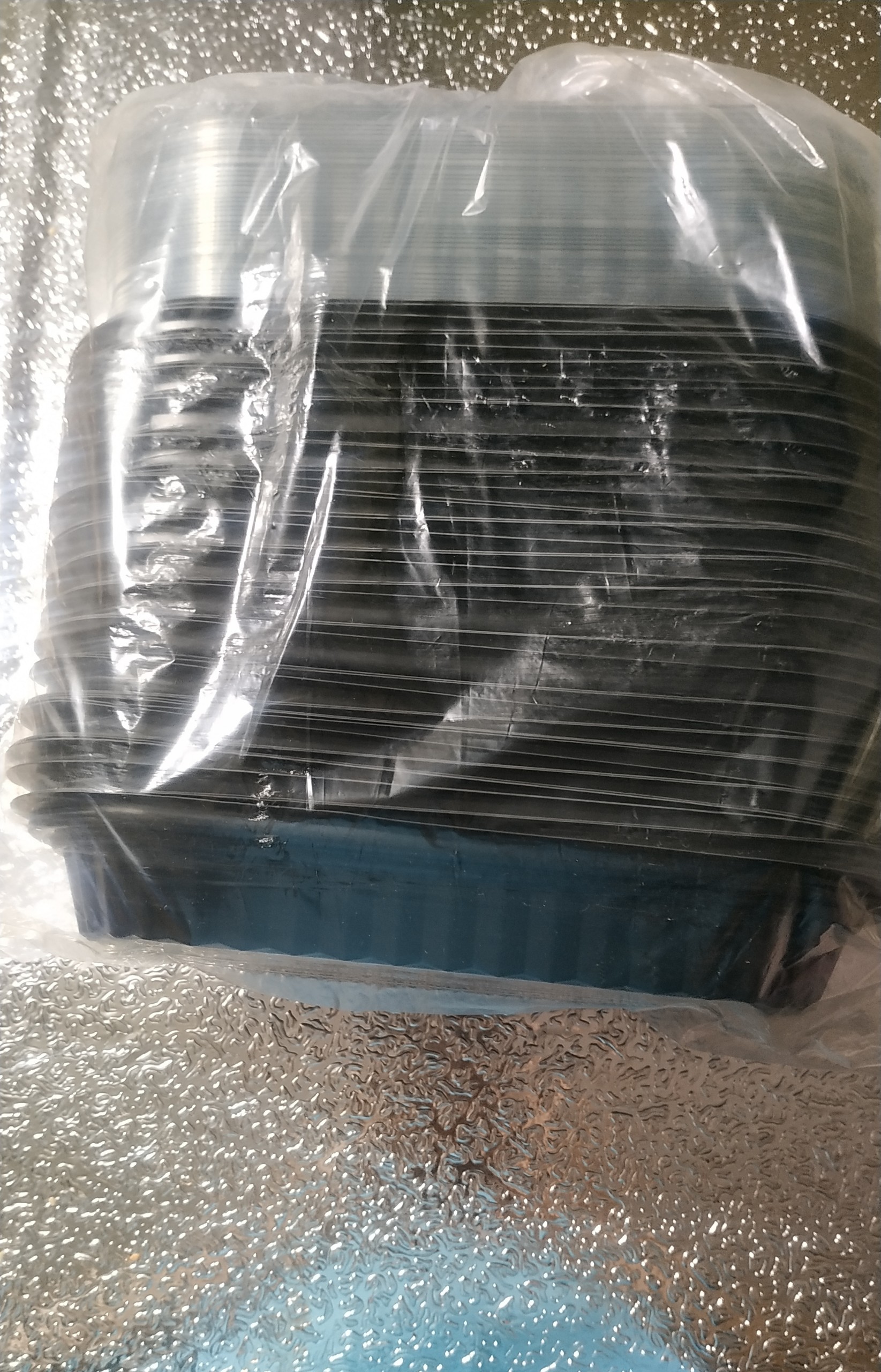 lốc 100 hộp nhựa HT17 đế đen nắp trong