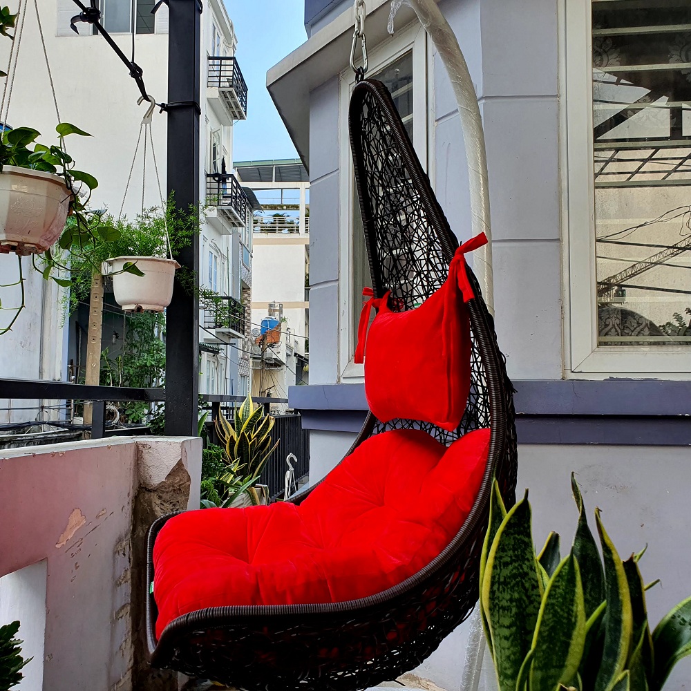 Xích đu hình lưỡi câu