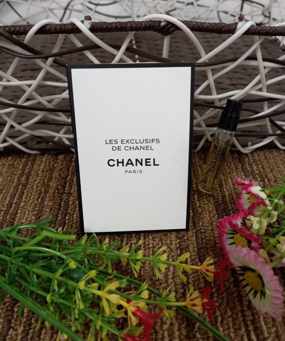 Nước hoa Vial Les Exclusifs de Cha nel chai 2ml