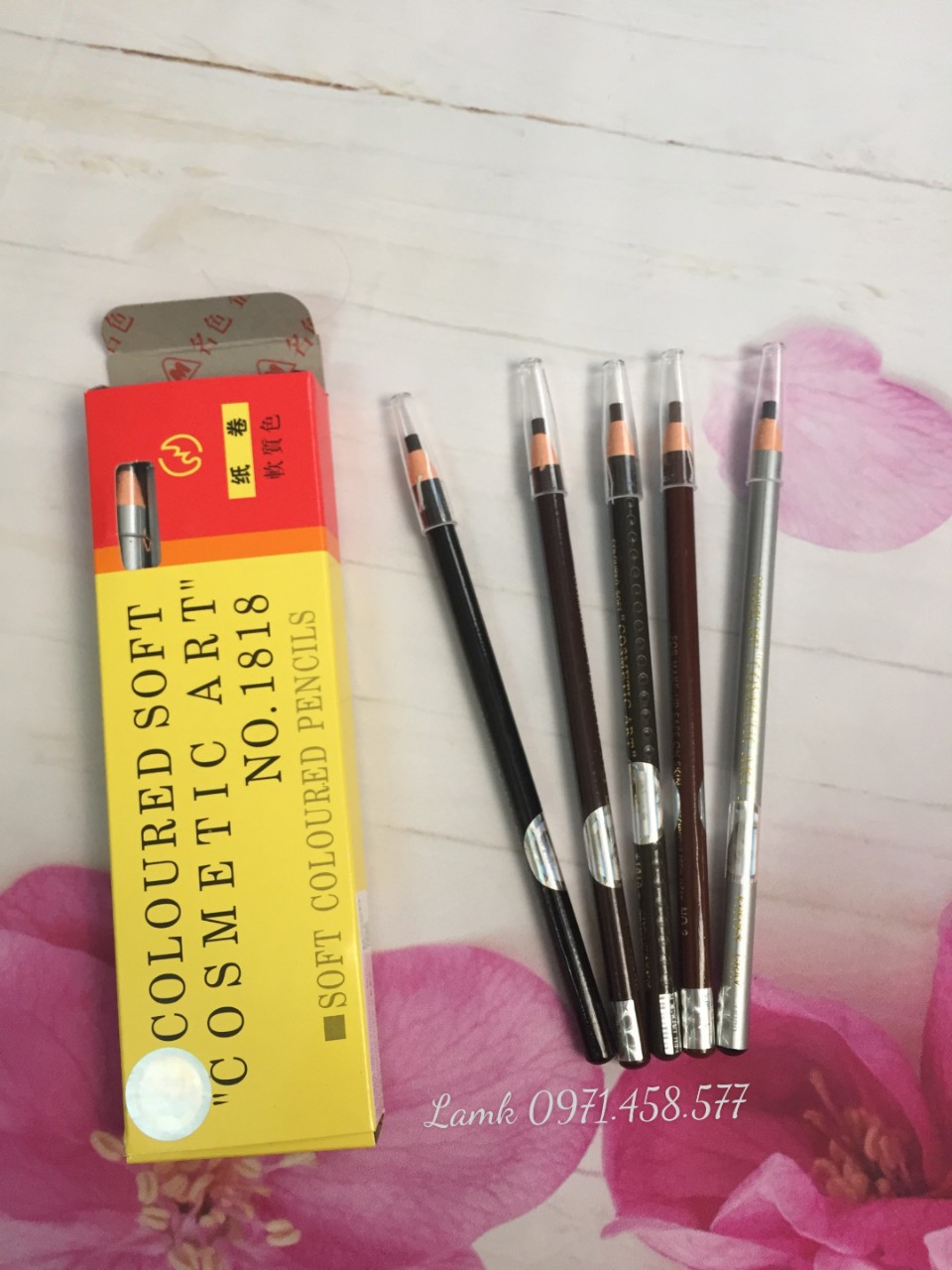 CHÌ XÉ 2 TEM KHÔNG BỞ, KO BẾT DÍNH TRONG MAKE UP VÀ PHUN XĂM