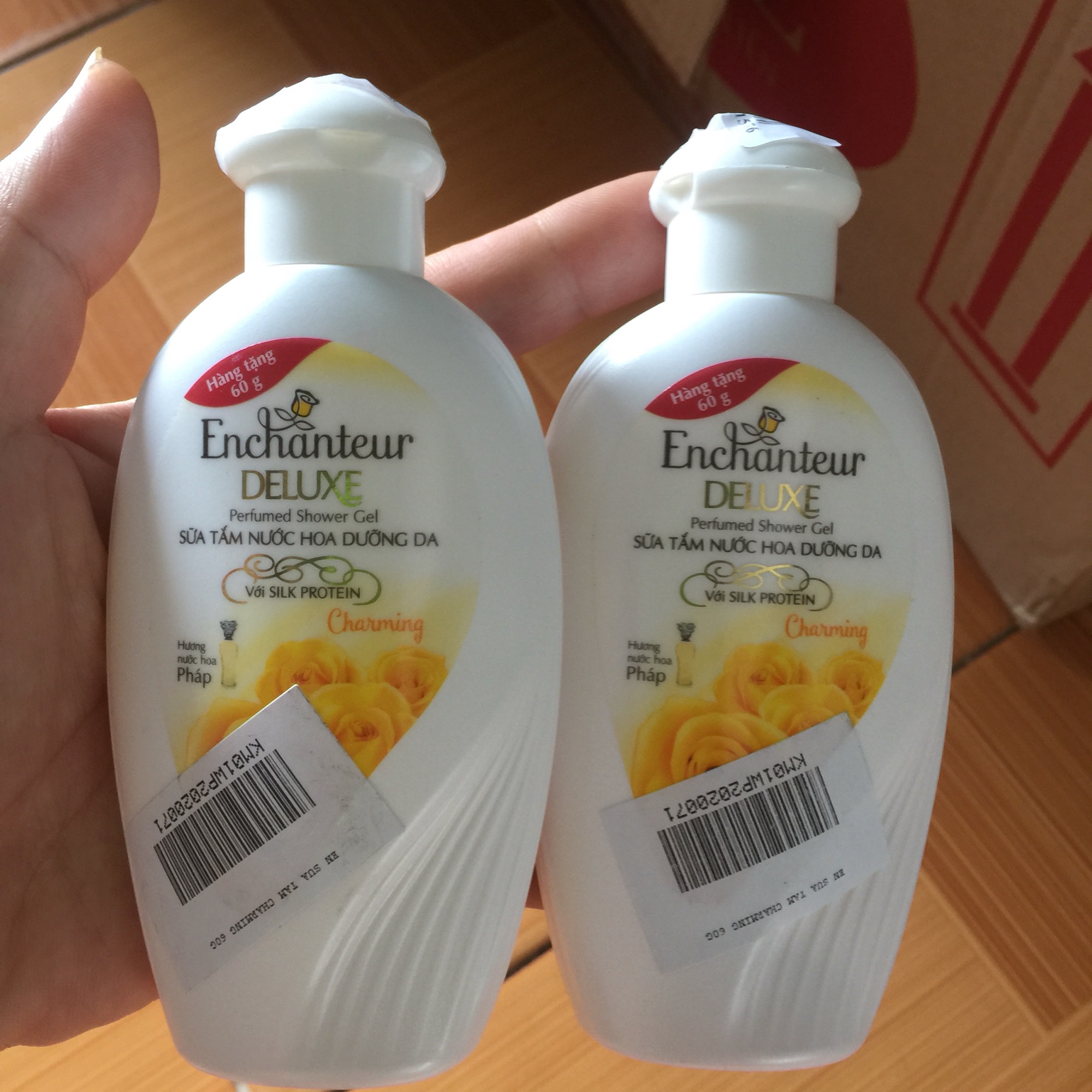 Combo 2 chai sữa tắm Enchanter hương nước hoa