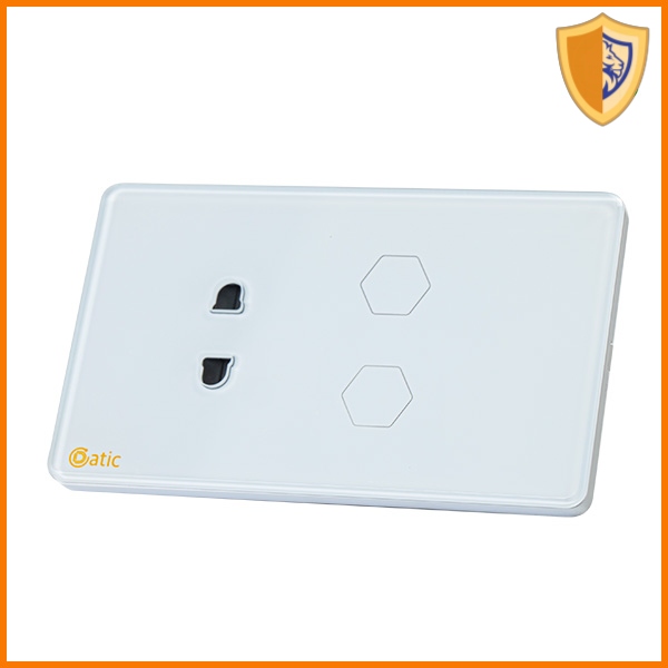 Công tắc thông minh Datic 2 công tắc kèm 1 ổ cắm