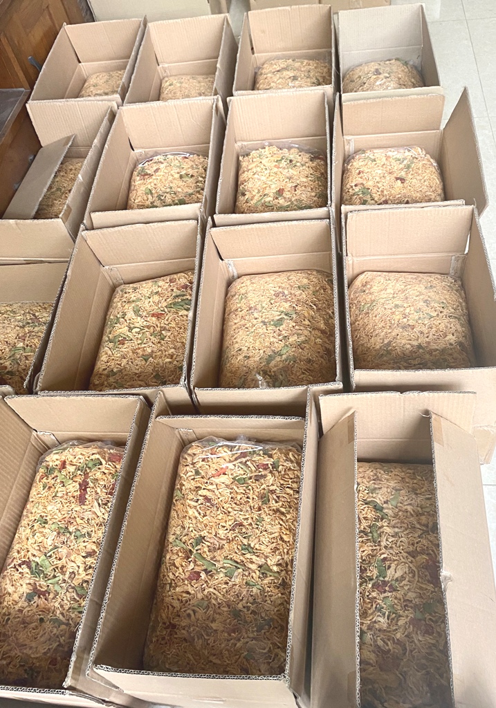 [HCM]10kg Khô gà lá chanh cay Lày Hòa (2 túi 5kg không đóng zip) chế biến từ những nguyên liệu tươi mới đảm bảo vệ sinh an toàn thực phẩm