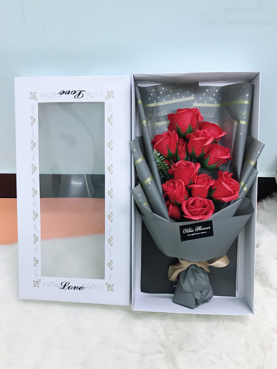 (HÀNG CAO CẤP)hoa hồng sap thơm bó,HOA HỒNG 15 BÔNG Kèm CÓ GẤU TẶNG HỘP QUÀ Ý NGĨA,hoa hồng sáp bó,hoa hồng sáp thơm bó to,tình cảm chân thành, nồng nàn, tình yêu bền chặt với thời gian.