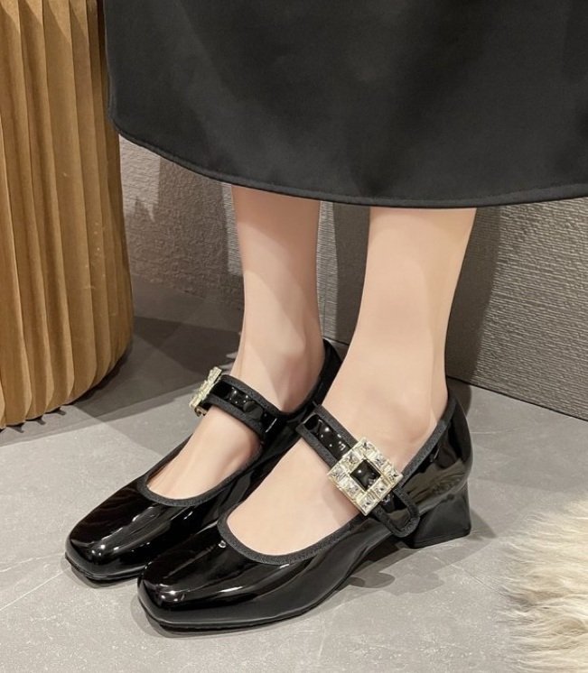 Giày cao gót nữ da bóng tiểu thư quai ngang đính đá GB235
