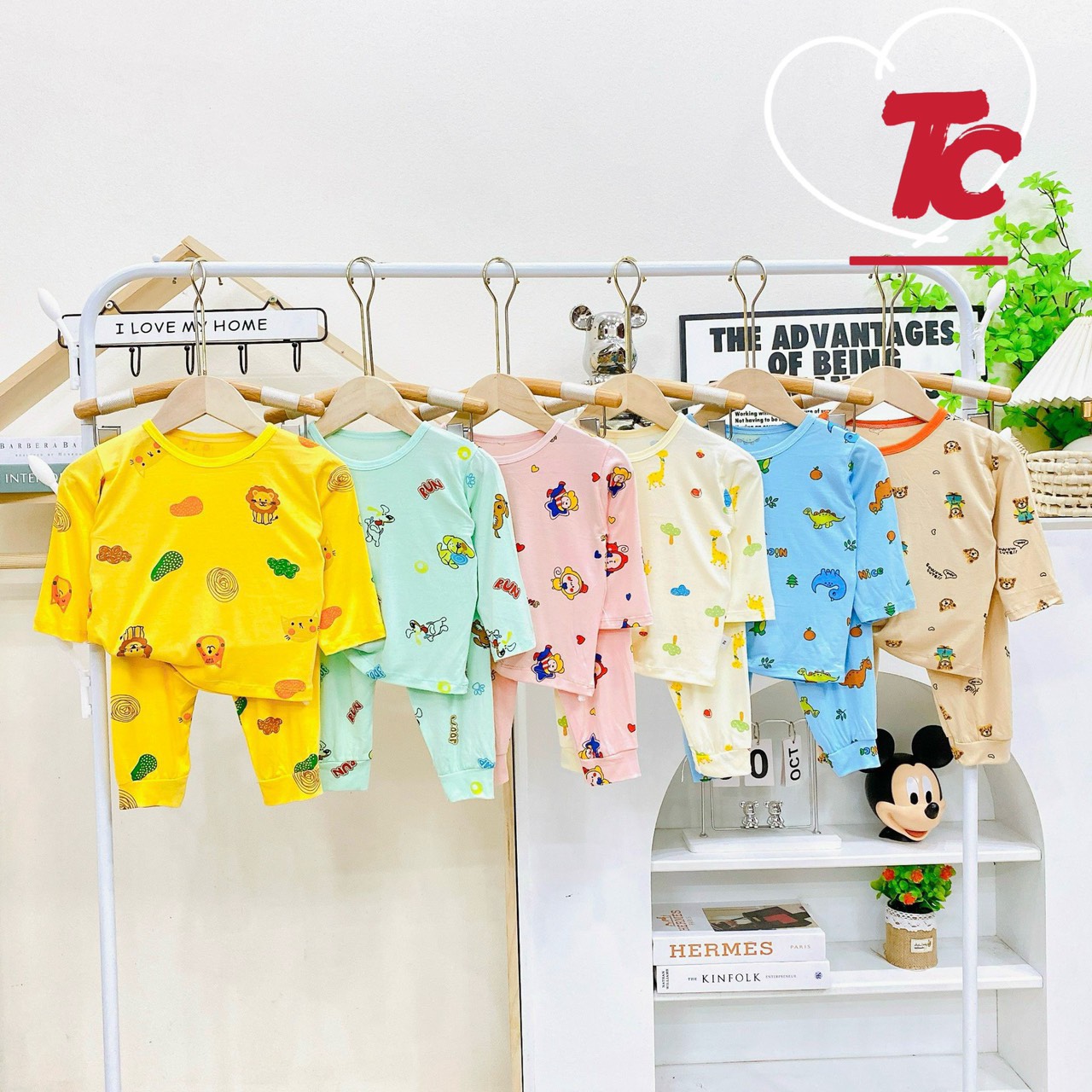Set of 4 Long-Sleeved Elastic Sets for Boys and Girls from 5-15kg