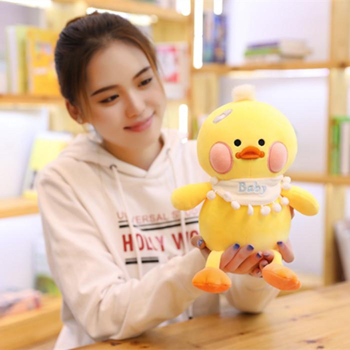 Gấu bông vịt má hồng baby đeo khăn (35cm) hàng loại 1, chất vải miniso mềm mịn
