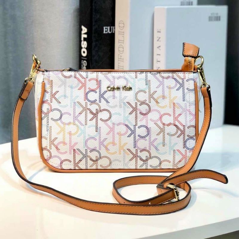 Túi c.k dáng dẹp size 23cm