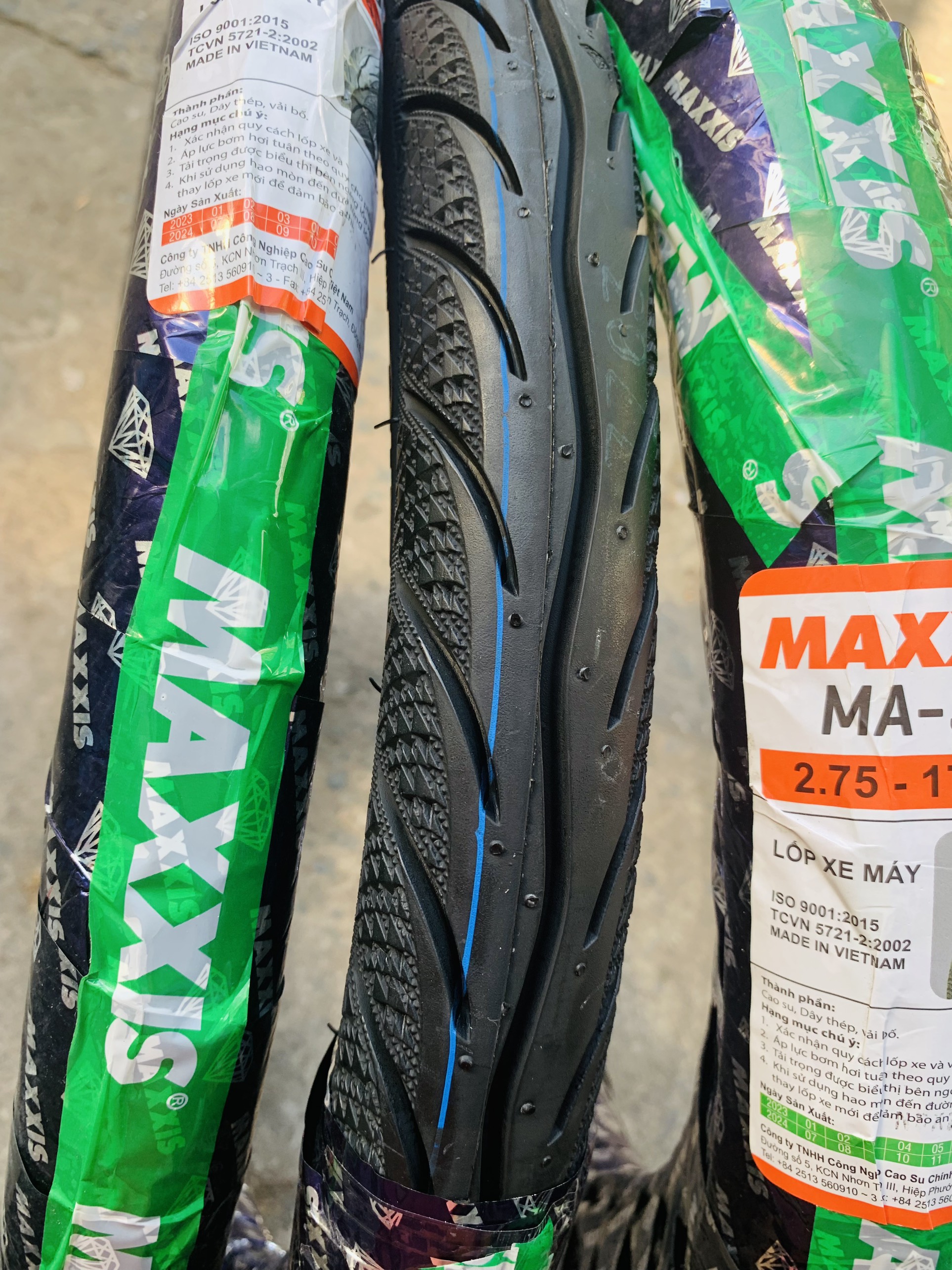   Vỏ có ruột 3D  Vỏ Maxxis 3D  Kim cương  dùng ruột cho xe số Wave RS Dream Future Jupiter,... - Vỏ sử dụng ruột 