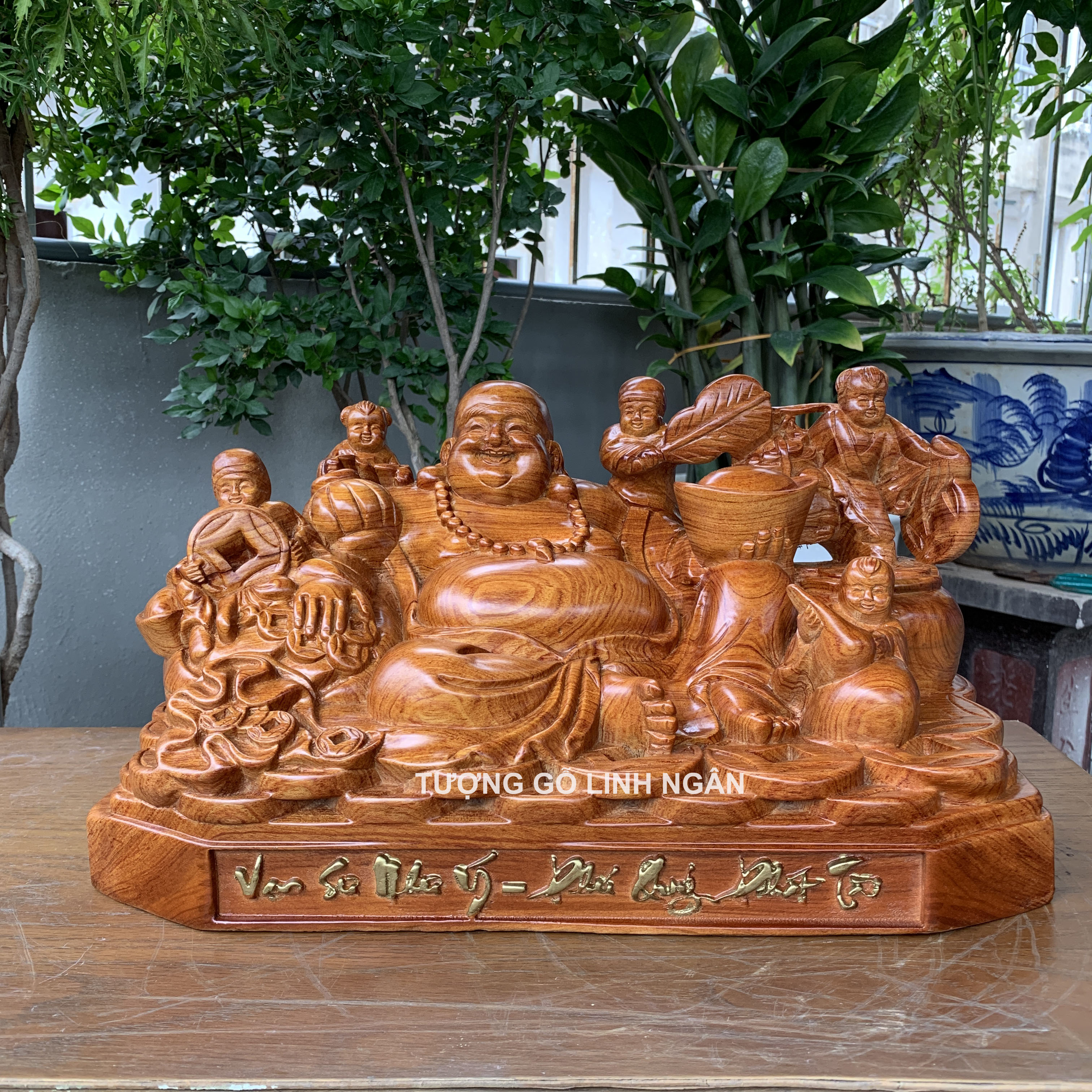 Tượng phật Di lặc ngũ phúc bằng gỗ hương (chiều ngang 40 cm)