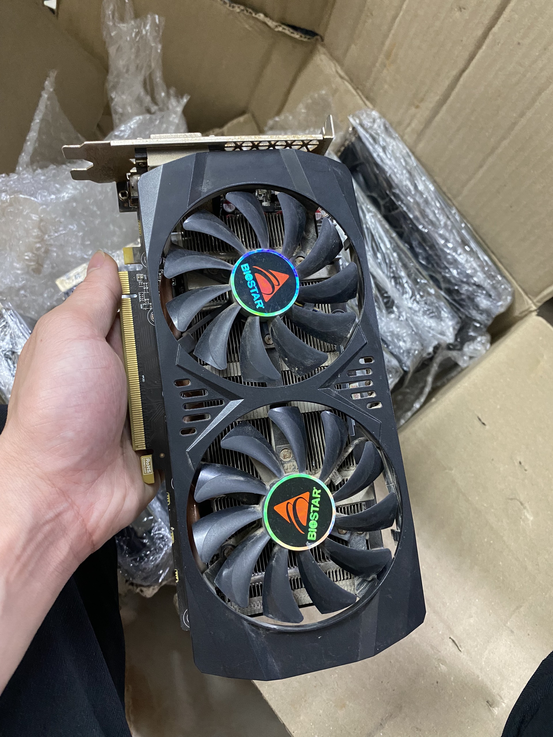 Radeon RX 570 8GB GDDR5 VGA Card màn hình Biostar