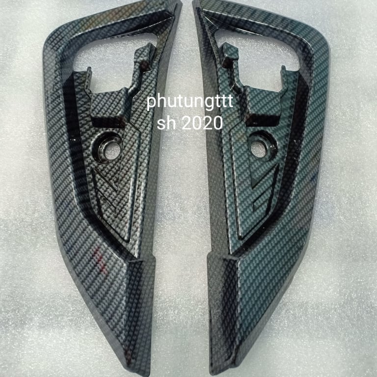 Ốp gác chân lớn sh 2020 carbon