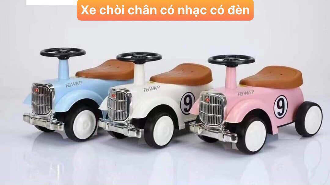 Xe lắc chòi chân ô tô kiểu dáng Audi có nhạc và đèn chớp - siêu xe cho bé từ 1 đến 4 tuổi