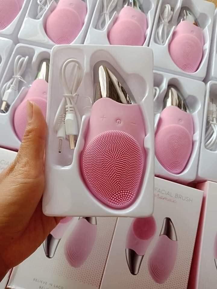 Máy rửa mặt sonic facial brush - tốc độ rung 9000lần/60s