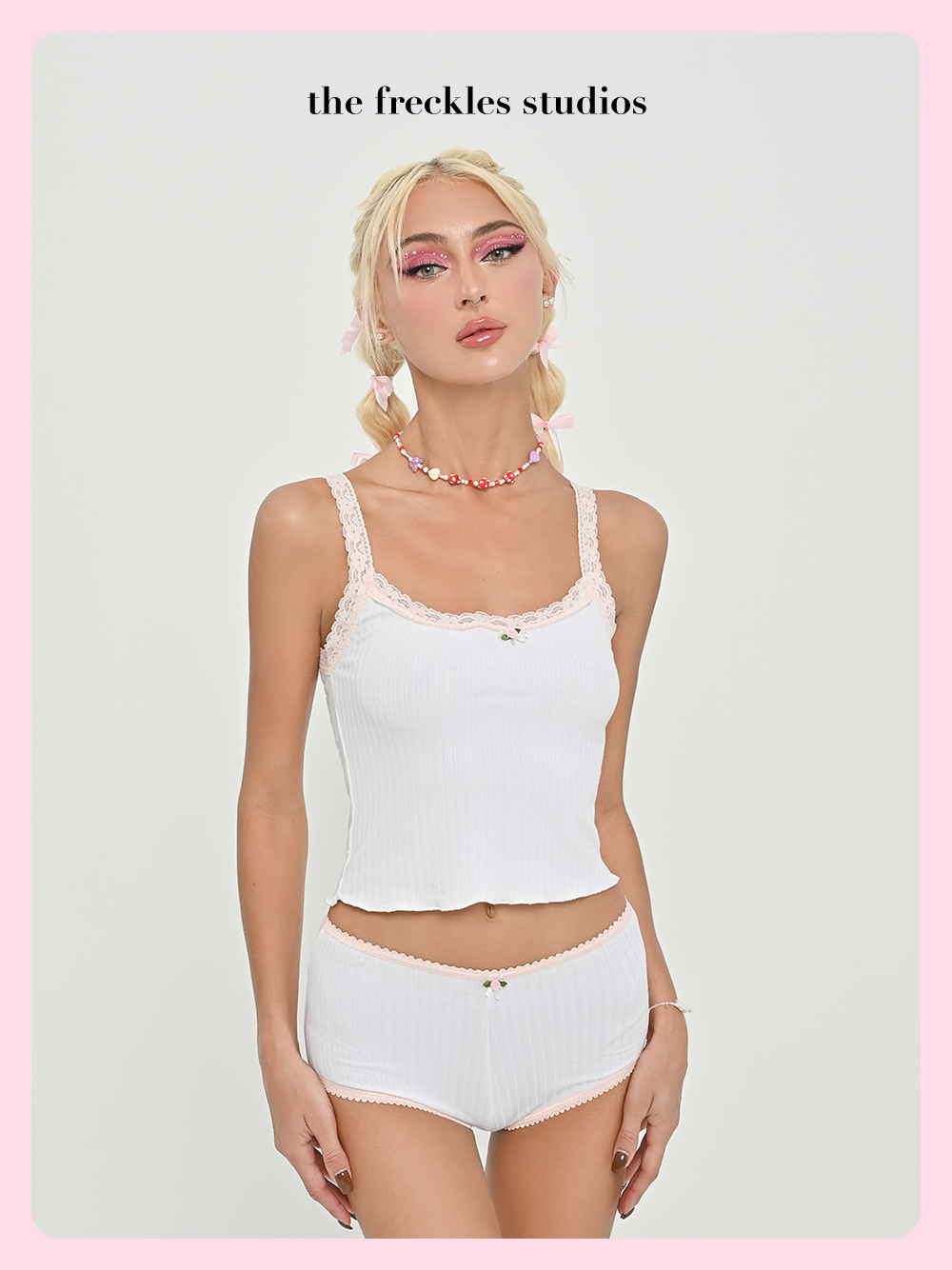 Bộ đồ ngủ nữ thun gân freckles studios áo hai dây và quần shorts