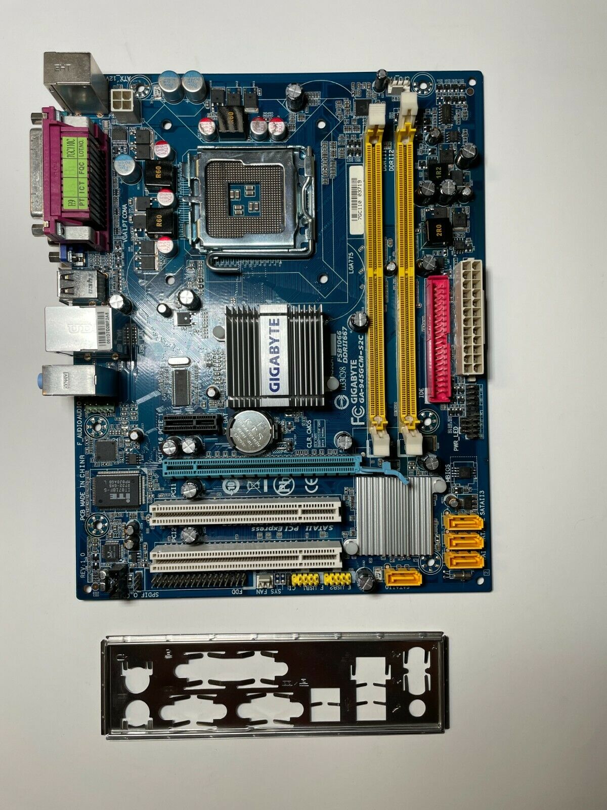Bo mạch chủ ga-g945gcm-s2c - socket 775 ddr2 - bảo hành 3 tháng g945 g45 g31 g33 g41 còn mới 95%