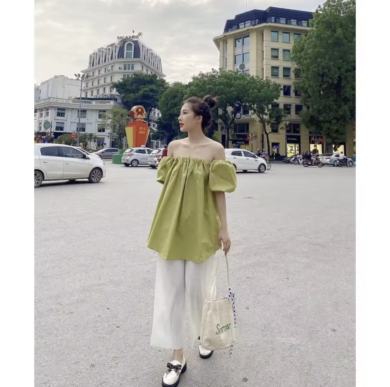 Áo bẹt vai, Áo thun nữ, áo kiểu dễ thương, giấu quần, dễ phối đồ, đi chơi, dạo phố