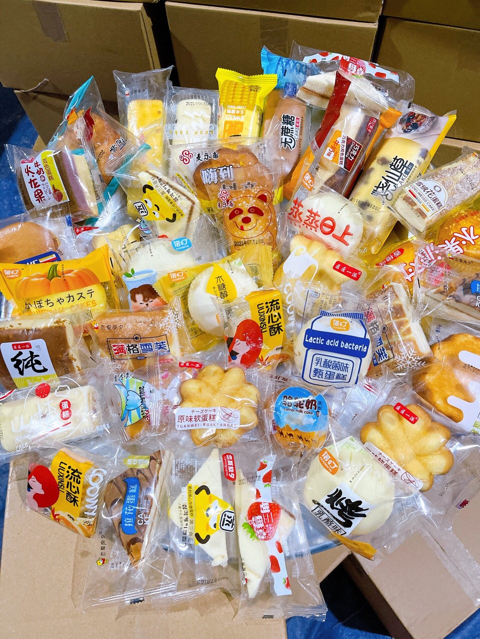 2kg bánh mix các loại bánh tươi đài loan