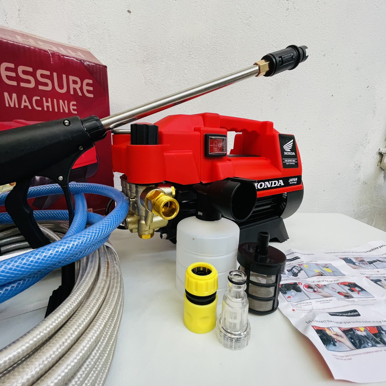 Máy rửa xe honda nhập khẩu japan 3500w,có chỉnh áp,tặng kèm bình tạo bọt