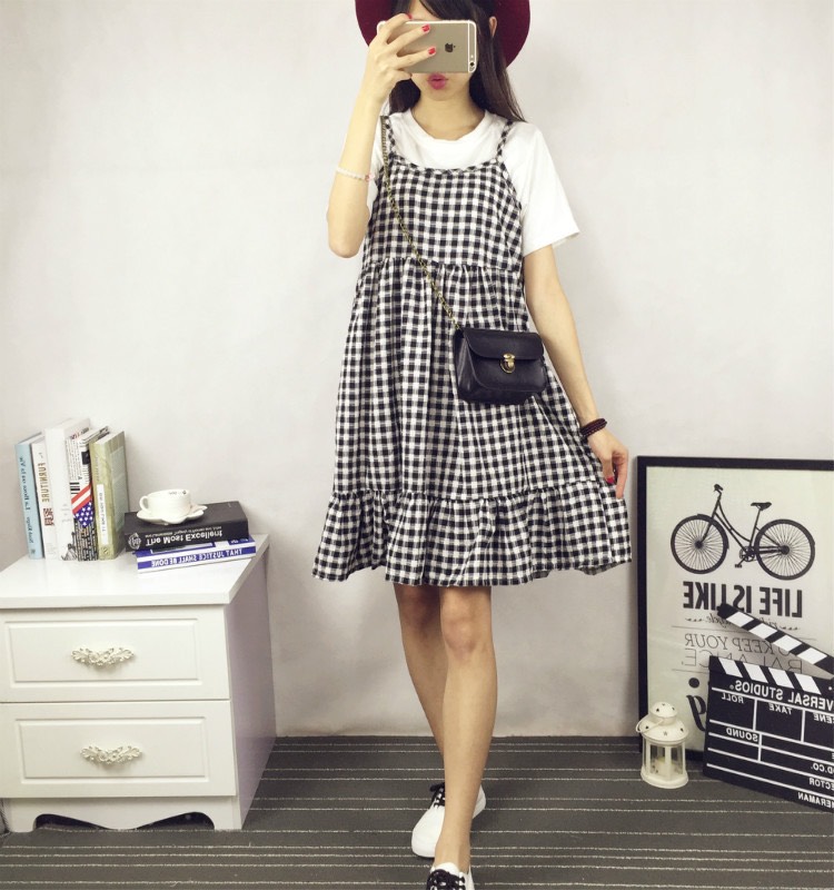 Set đồ nữ yếm caro kèm áo thun hot trend cá tính có size lớn