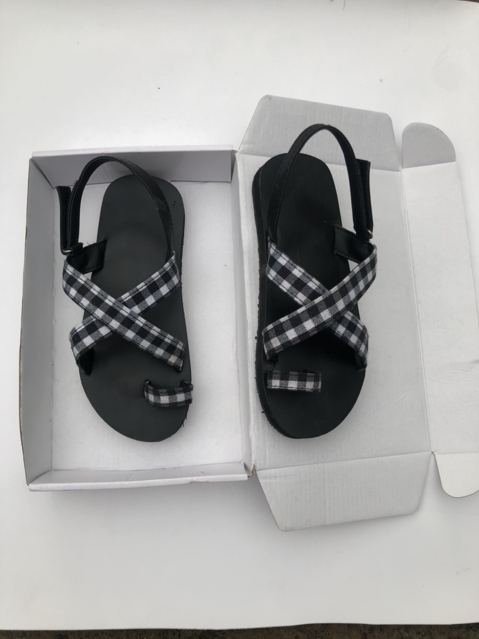 sandal chip chip xăng đan nữ ( đế đen quai ca rô) size từ 34 nữ đến 42 nữ