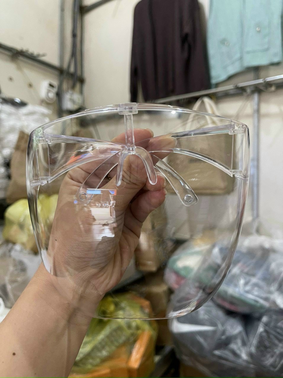 [HCM][ Siêu Bảo Vệ ] Mặt Nạ Bảo Hộ Y Tế Chống Dịch Chống Giọt Bắn Bụi Gọng Kính Trong Suốt Khiên Che Mặt Tấm Che Mặt Face Shield Mạng Che Mặt Y Tế Chống Đọng Hơi Sương  Mặt Nạ Y Tế Kính Bảo Hộ Che Kín Mặt