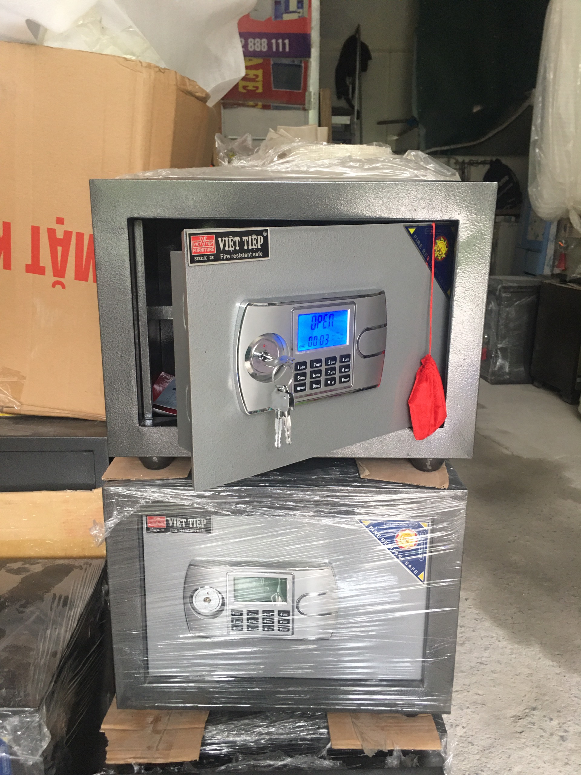 Két Sắt Việt Tiệp K25 điện tử nằm giao hàng tận nơi miễn phí vận chuyển